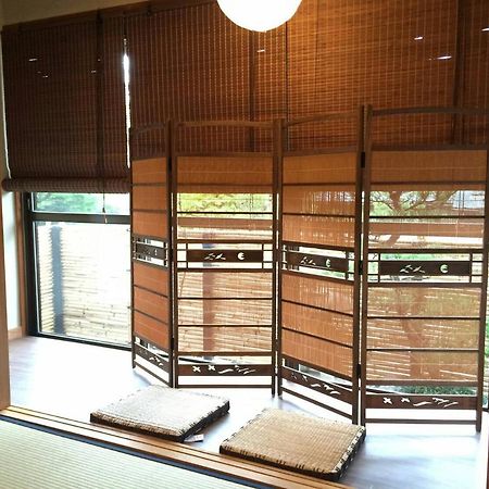 Hotel 金閣荘 Kioto Zewnętrze zdjęcie