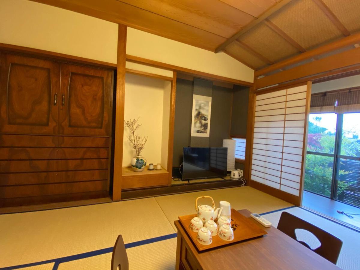 Hotel 金閣荘 Kioto Zewnętrze zdjęcie