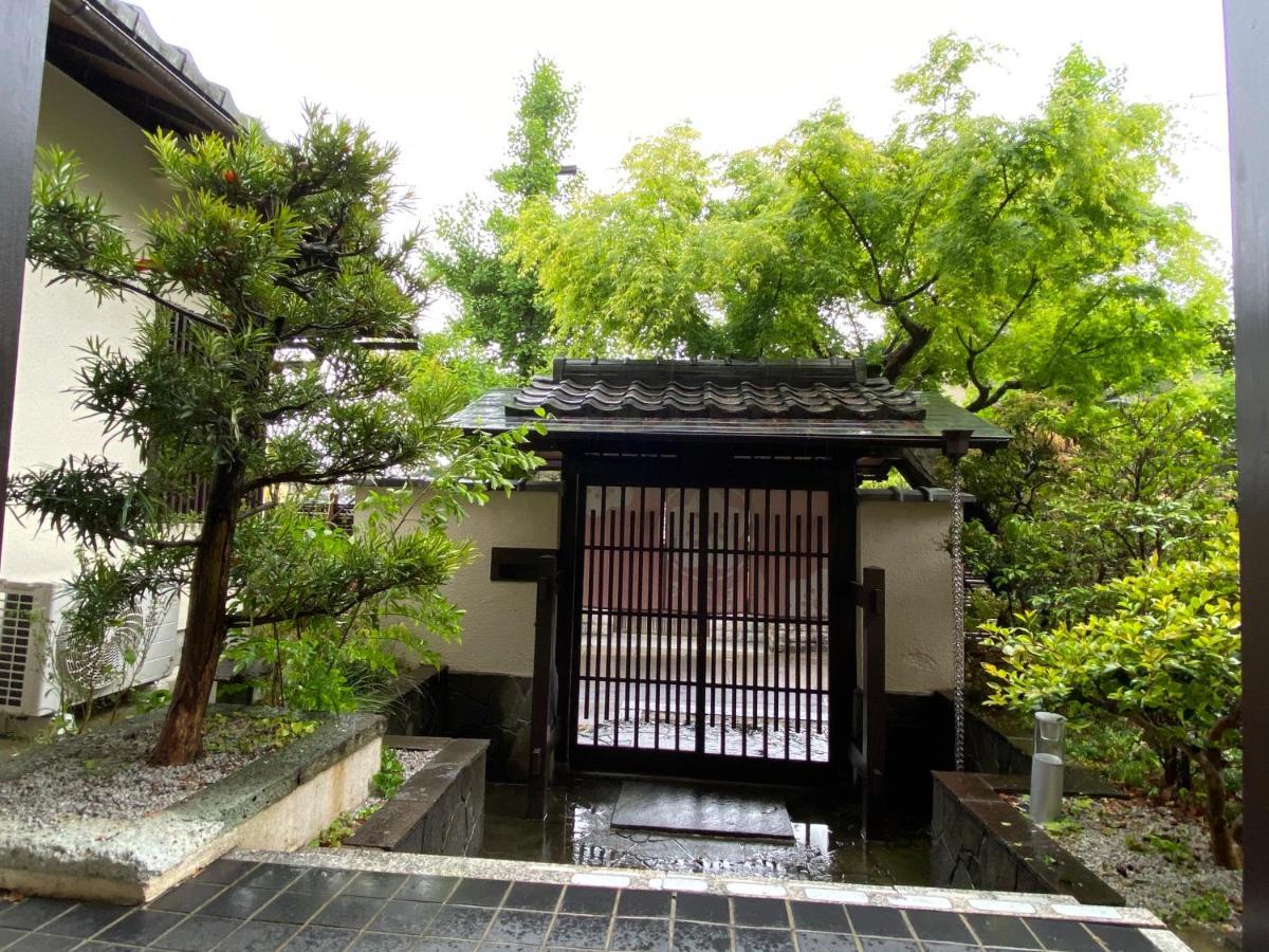 Hotel 金閣荘 Kioto Zewnętrze zdjęcie